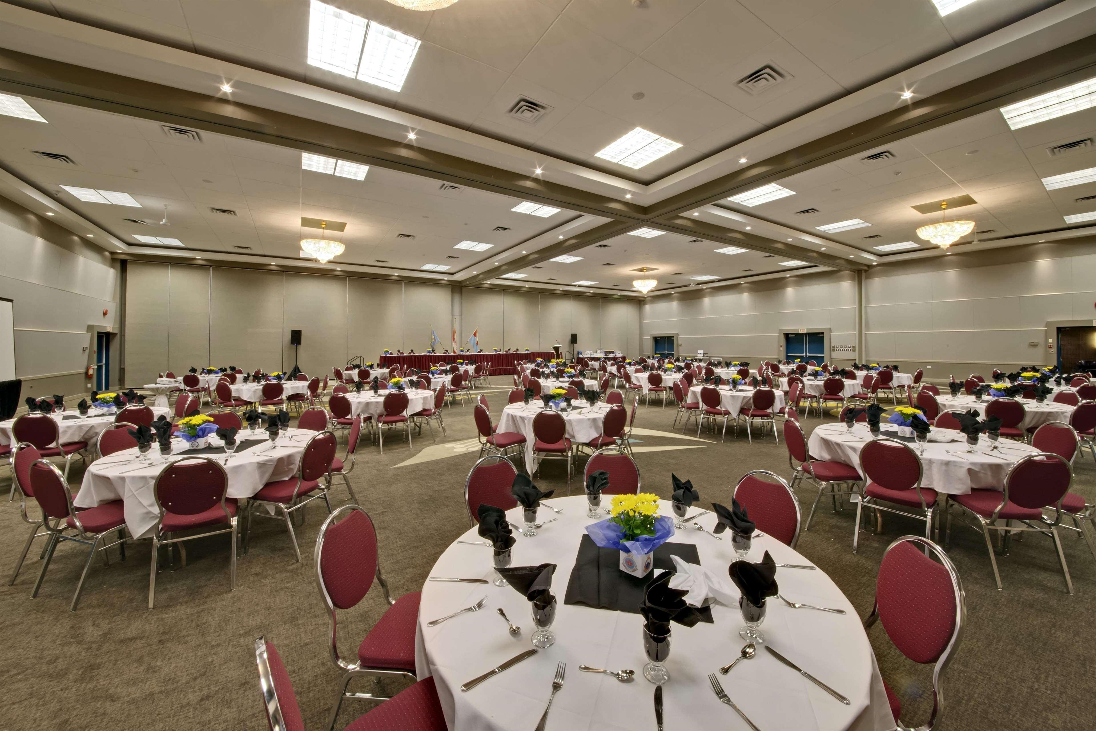 Coast Kamloops Hotel & Conference Centre Exteriör bild